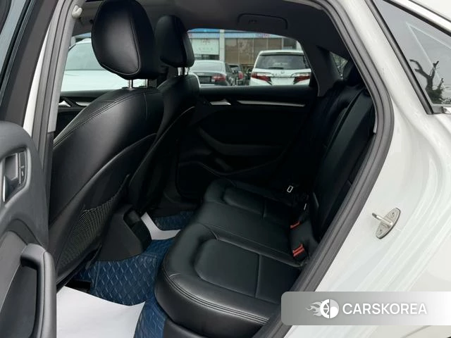 Audi A3 2021 Белый из Китая, фото 3