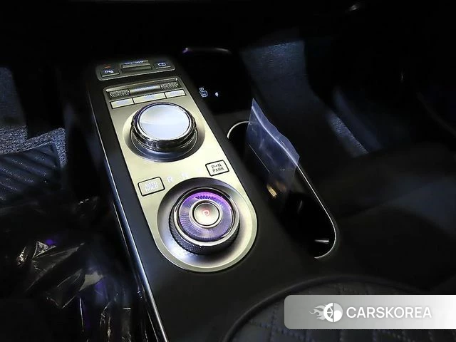 Genesis GV70 2021 Черный из Кореи, фото 3