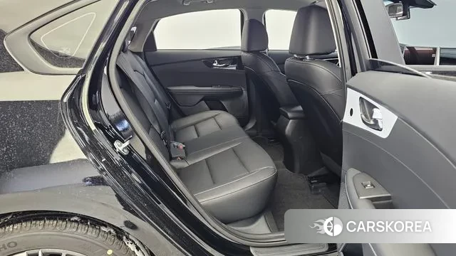 Kia The New K3 2nd generation 2024 Черный из Кореи, фото 3