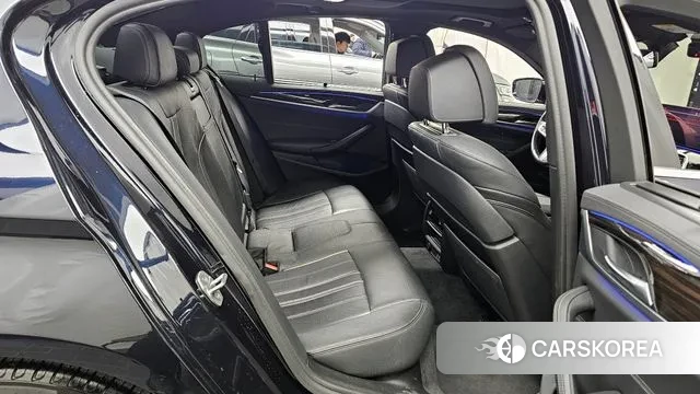 BMW 5 Series (G30) 2022 Черный из Кореи, фото 3