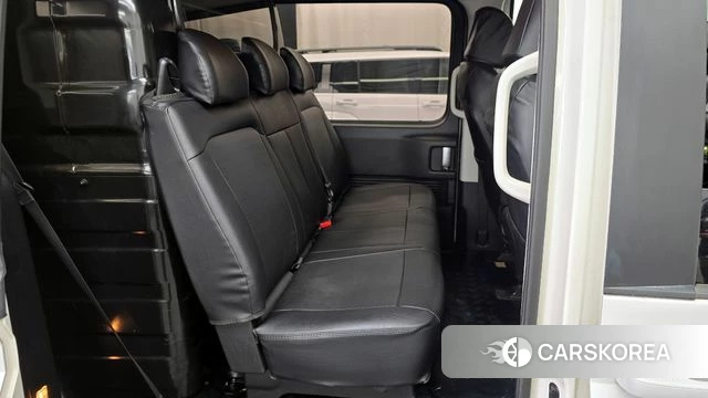 Hyundai Staria 2022 Белый из Кореи, фото 3