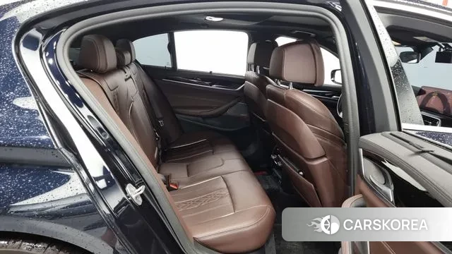 BMW 5 Series (G30) 2022 Черный из Кореи, фото 3