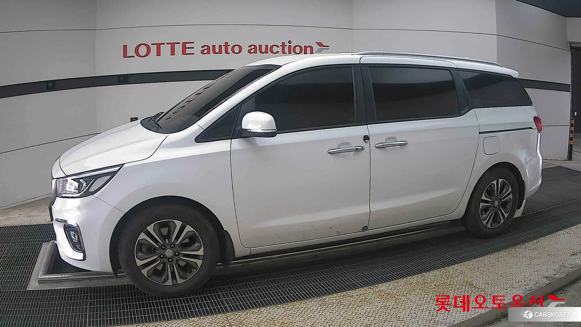 Kia Carnival 2019 Белый из Кореи, фото 3