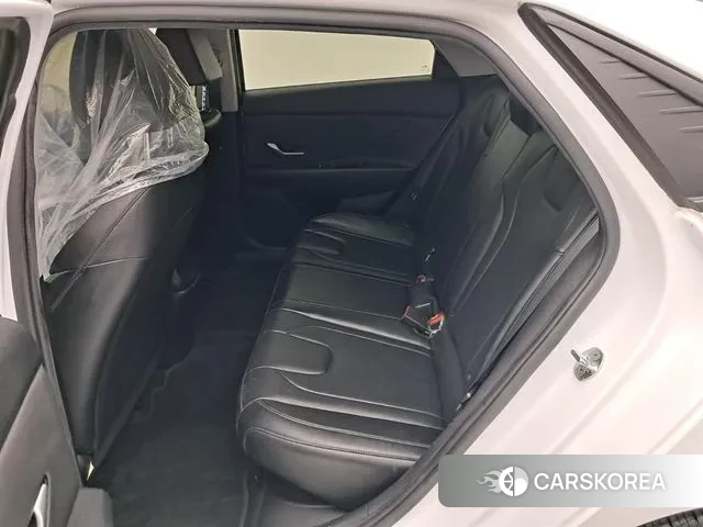 Hyundai Avante Hybrid (CN7) 2021 Белый из Кореи, фото 3