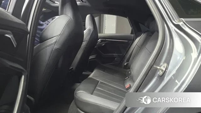 Audi A3 (8Y) 2023 Серый из Кореи, фото 3