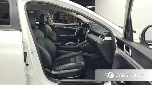 Kia K5 3rd generation 2021 Белый из Кореи, фото 3