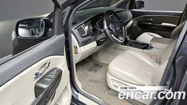 Kia The New Carnival id 2356543 из Кореи 3