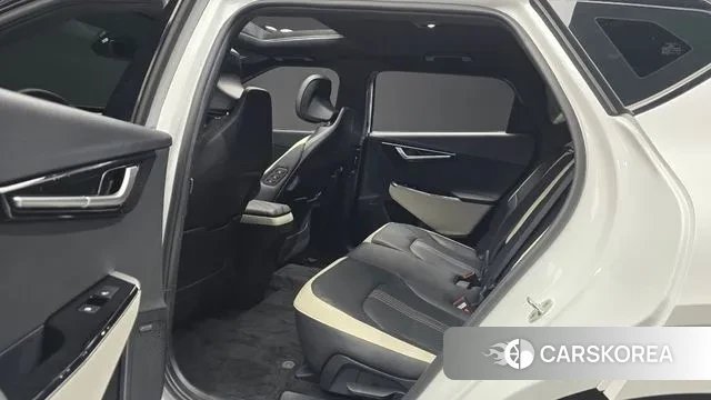 Kia EV6 2022 Белый из Кореи, фото 3