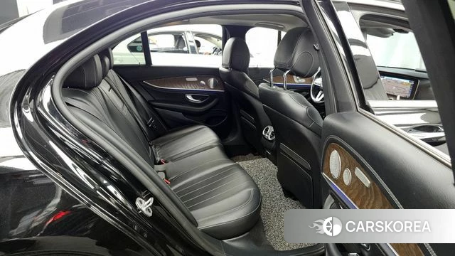 Mercedes-Benz E-Class W213 2019 Черный из Кореи, фото 3