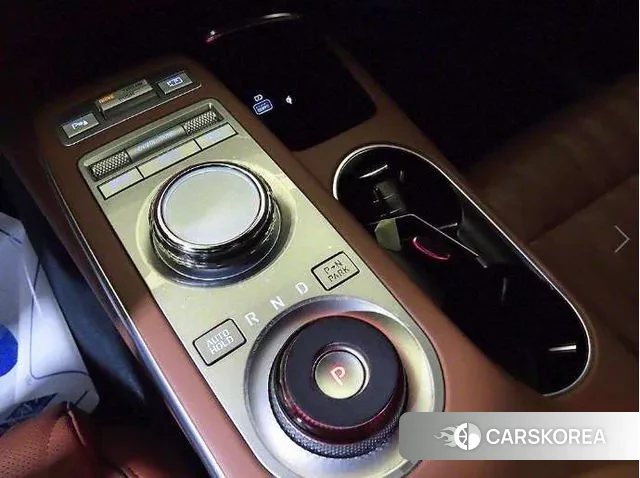 Genesis GV70 2023 Черный из Кореи, фото 3