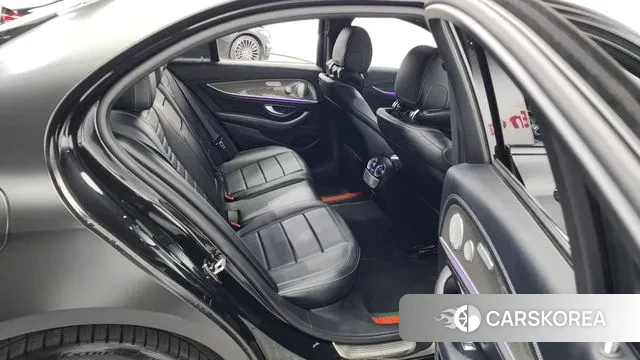 Mercedes-Benz E-Class W213 2018 Черный из Кореи, фото 3