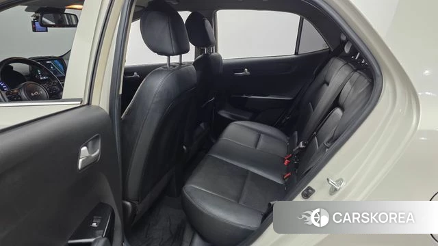 Kia Morning Urban (JA) 2023 Жемчужный цвет из Кореи, фото 3