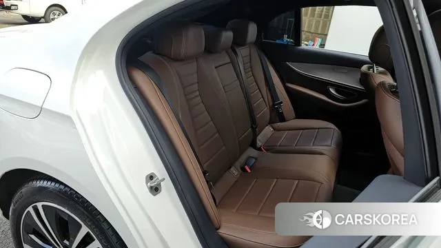 Mercedes-Benz E-Class W213 2020 Белый из Кореи, фото 3