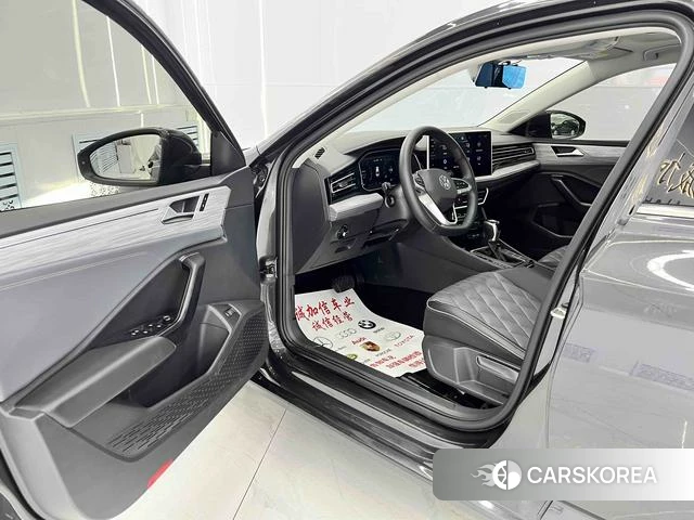 Volkswagen Sagitar 2022 Черный из Китая, фото 3