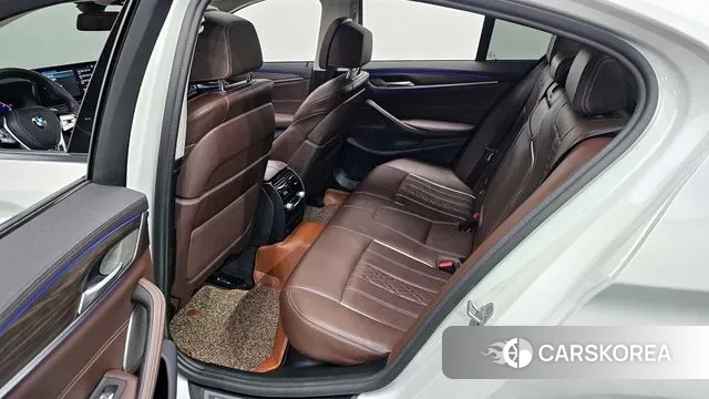 BMW 5 Series (G30) 2020 Белый из Кореи, фото 3