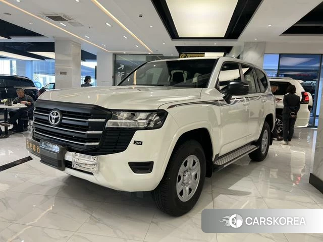 Toyota Land Cruiser (imported) 2024 Белый из Китая, фото 3