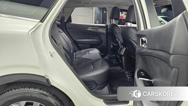 Kia Sportage 5th Generation 2024 Белый из Кореи, фото 3