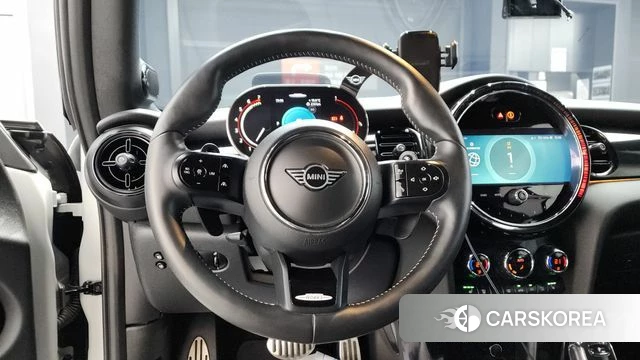 Mini Cooper S Convertible 2021 Серебряный из Кореи, фото 3