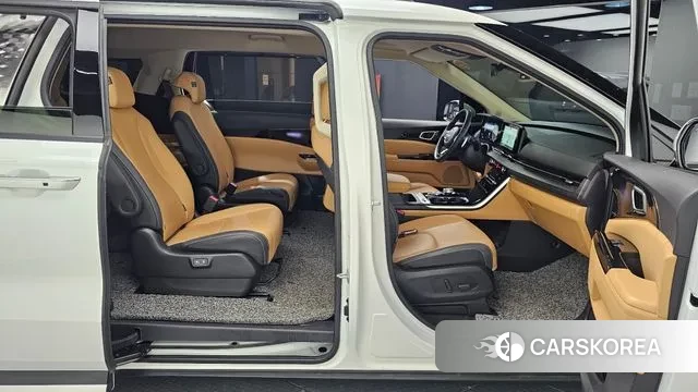 Kia Carnival 4th generation 2023 Белый из Кореи, фото 3