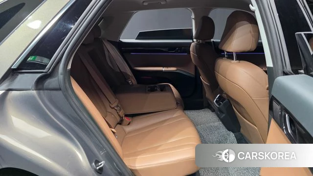 Hyundai Grandeur Hybrid (GN7) 2023 Песочный из Кореи, фото 3