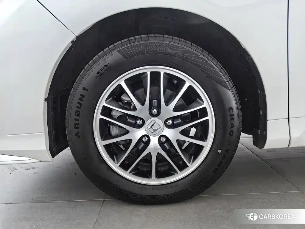 Honda Odyssey 2021 Белый из Китая, фото 3