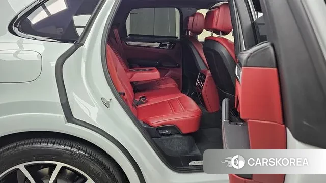 Porsche Cayenne (PO536) 2023 Белый из Кореи, фото 3