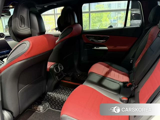 Mercedes-Benz GLC 2023 Белый из Китая, фото 3