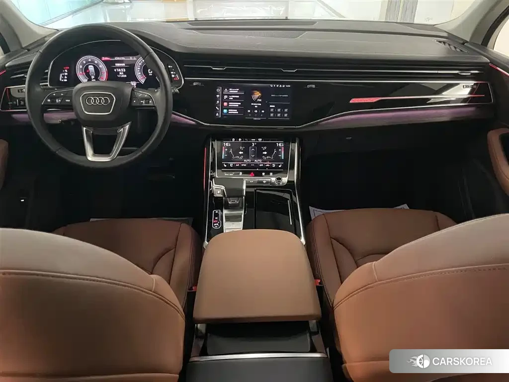Audi Q7 2024 Черный из Китая, фото 4