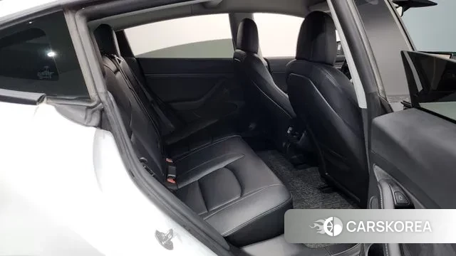 Tesla Model 3 2022 Белый из Кореи, фото 3