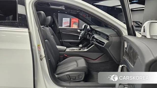 Audi A6 (C8) 2023 Белый из Кореи, фото 3