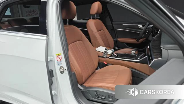 Audi A6 (C8) 2023 Белый из Кореи, фото 3
