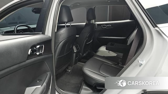 Kia The New Sportage 5th Generation 2025 Серебристо-серый из Кореи, фото 3