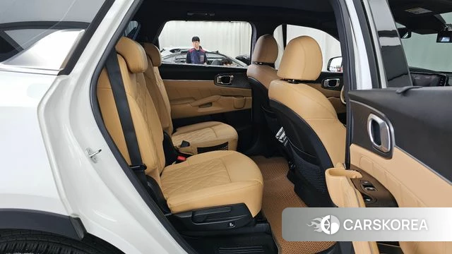 Kia Sorento 4th Generation 2023 Белый из Кореи, фото 3