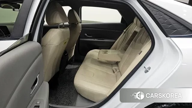 Hyundai The New Avante (CN7) 2023 Белый из Кореи, фото 3