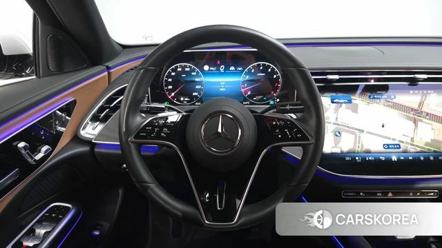 Mercedes-Benz E-Class W214 2025 Серебристо-серый из Кореи, фото 3