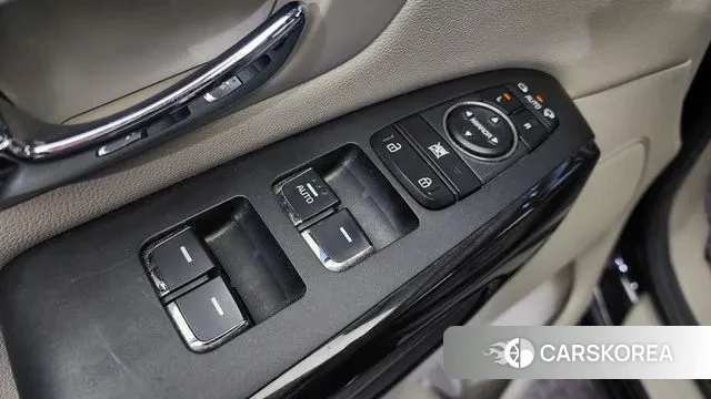 Kia The New Carnival 2019 Черный из Кореи, фото 3