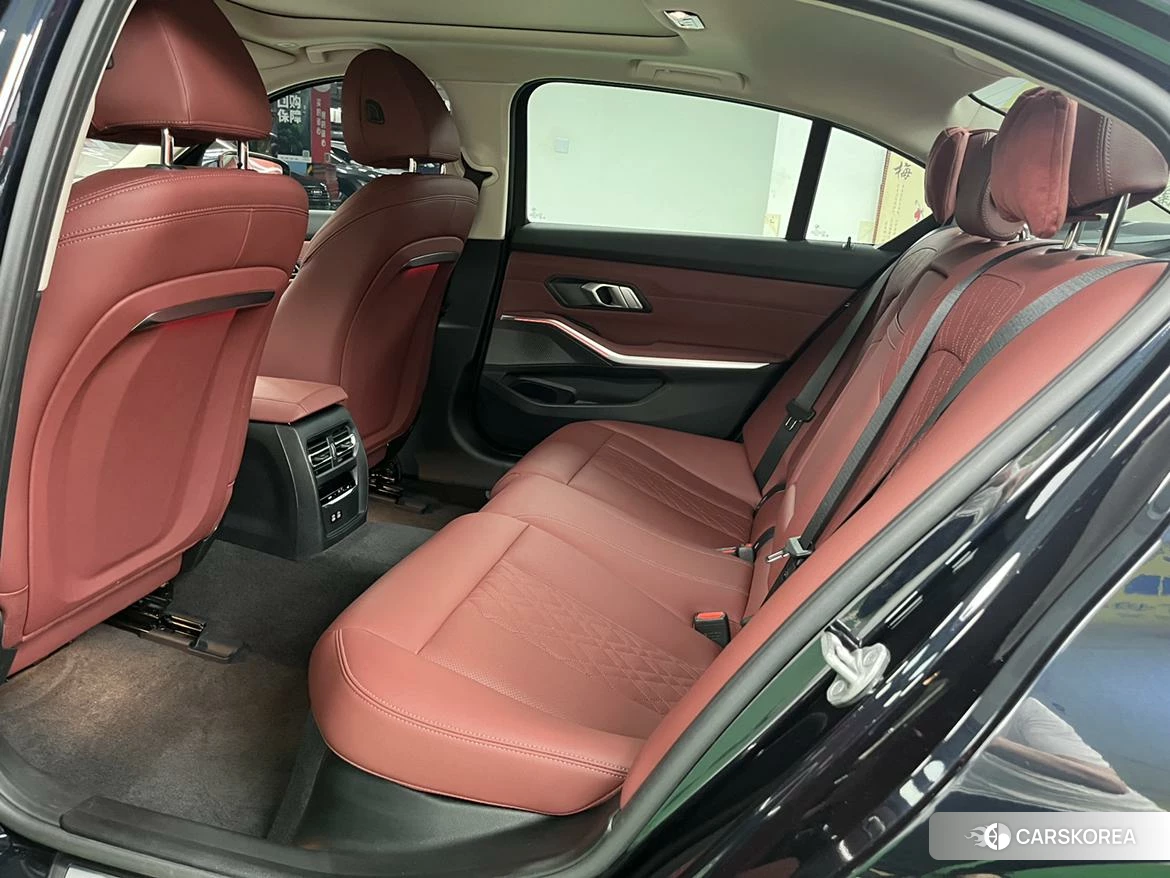 BMW i3 2023 Черный из Китая, фото 3