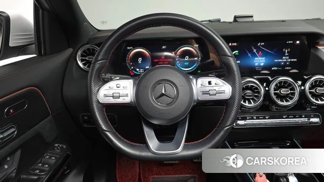 Mercedes-Benz EQA H243 2022 Серебристо-серый из Кореи, фото 3