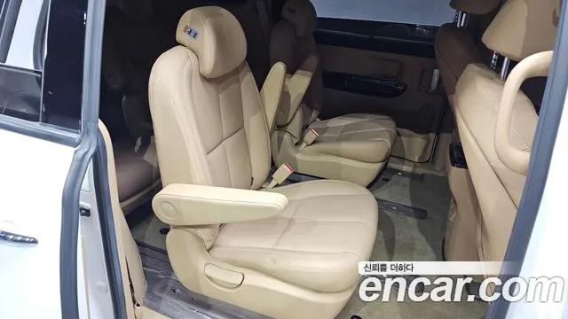 Kia The New Carnival id 2331763 из Кореи 3