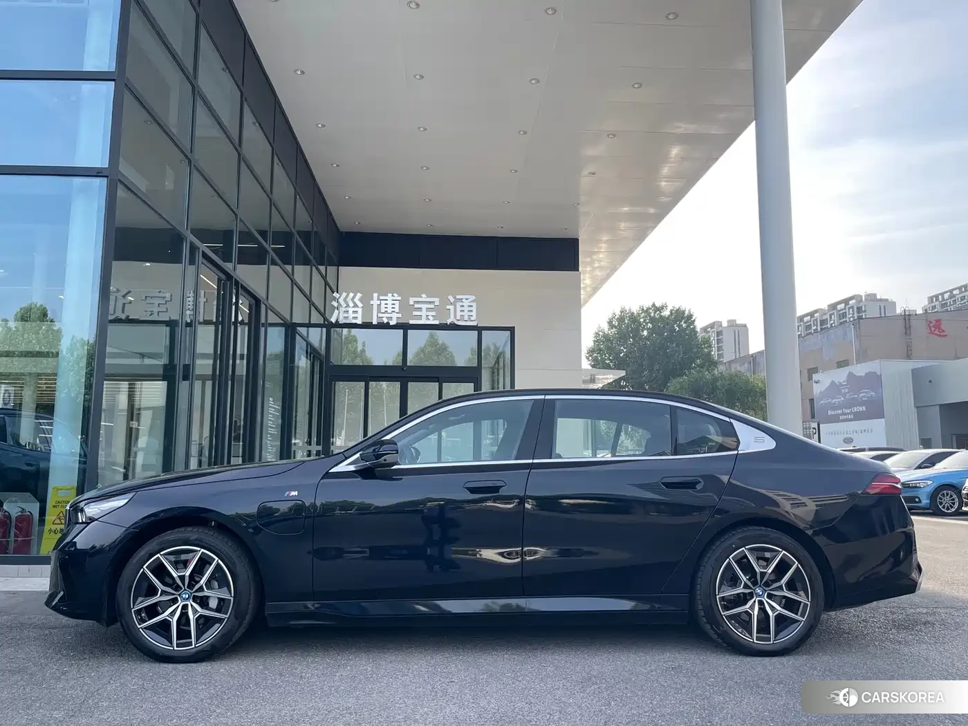 BMW i5 2025 Черный из Китая, фото 3