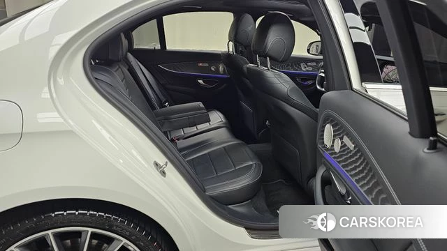 Mercedes-Benz E-Class W213 2021 Белый из Кореи, фото 3