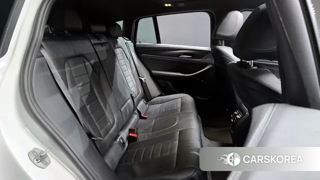 BMW X4 (G02) 2024 Белый из Кореи, фото 3