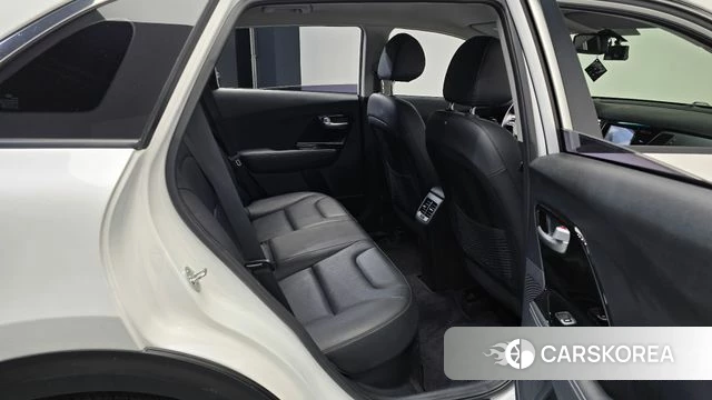 Kia Niro 2018 Белый из Кореи, фото 3