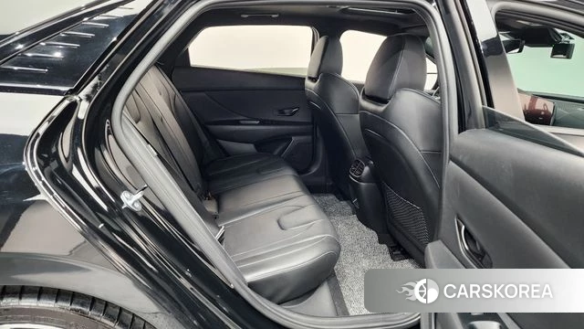 Hyundai The New Avante (CN7) 2024 Черный из Кореи, фото 3