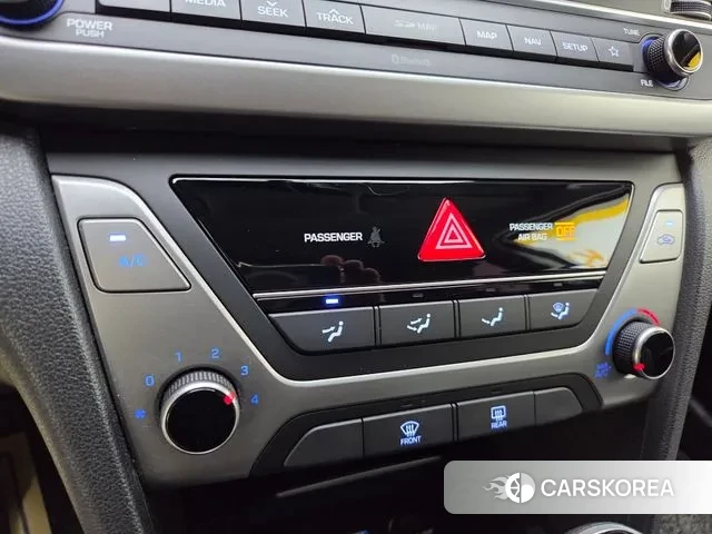 Hyundai Avante AD 2018 Белый из Кореи, фото 3