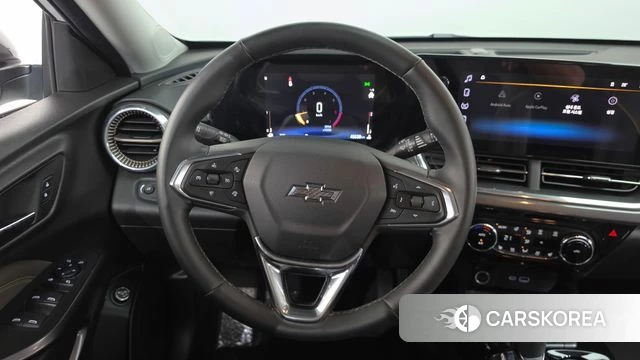 Chevrolet (GM Daewoo) Trax Crossover 2024 Белый из Кореи, фото 3