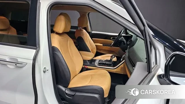 Kia Carnival 4th generation 2022 Белый из Кореи, фото 3