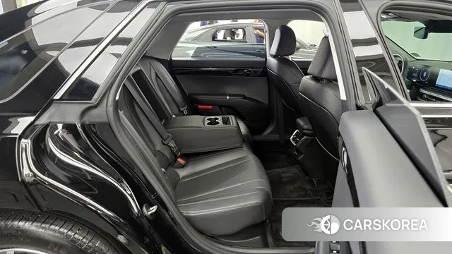 Hyundai Grandeur Hybrid (GN7) 2023 Черный из Кореи, фото 3