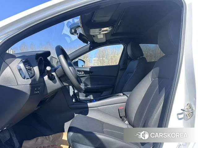 Mazda CX-4 2022 Белый из Китая, фото 3