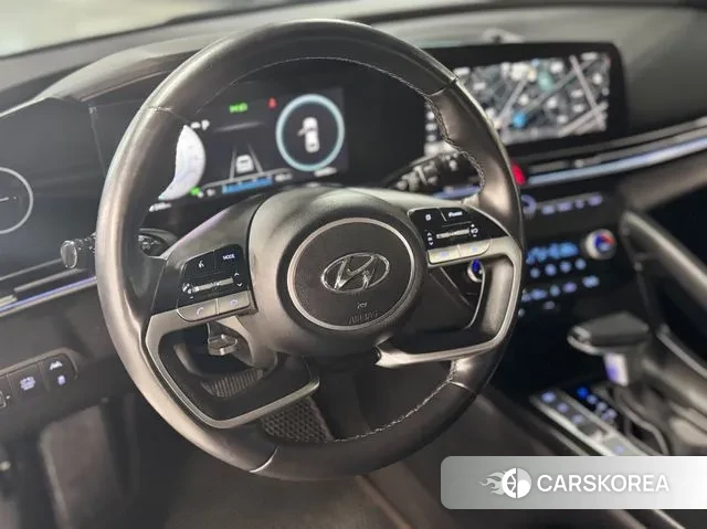 Hyundai Avante Hybrid (CN7) 2022 Серебристо-серый из Кореи, фото 3